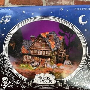 Department 56 Hocus Pocus the Sanderson sisters cottage new with tags